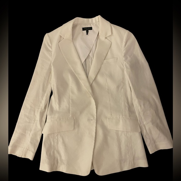 rag & bone Jackets & Blazers - rag & bone White Blazer- size 2- Timeless, Chic- STUNNING! In EUC